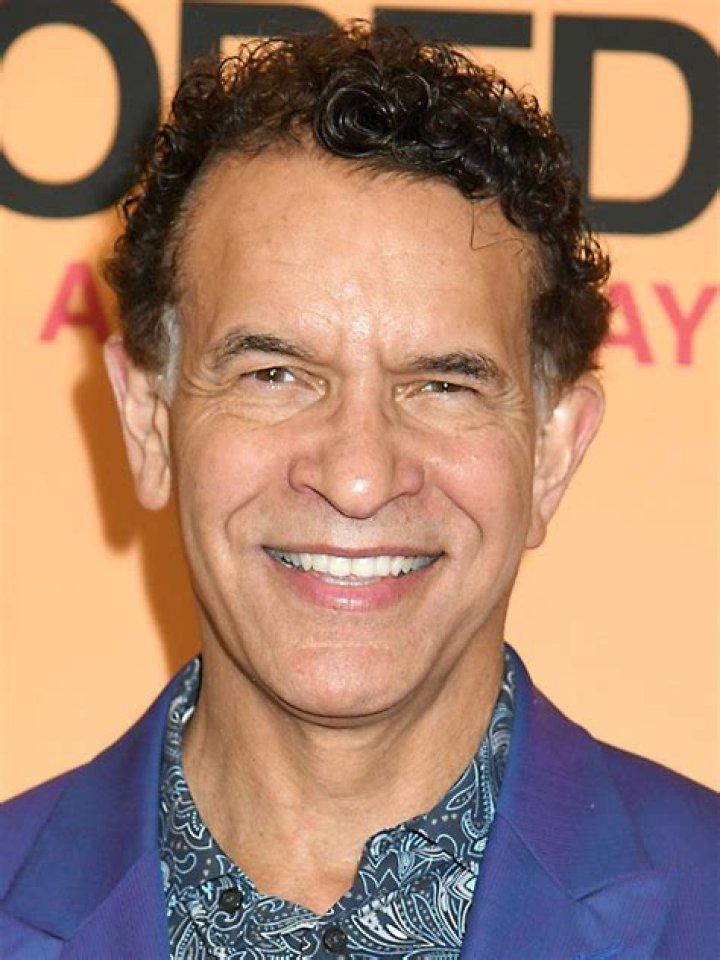 Brian Stokes Mitchell Net worth, Parents, Height, Son, His Wife Allyson