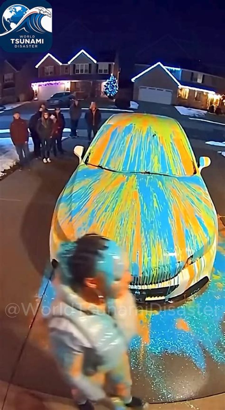 Camera Catches Startling Moment: Kid And Mom Uncovered