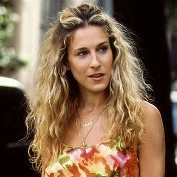 Carrie Bradshaw Hair, Carrie Bradshaw Outfits, Hair Inspo, Hair