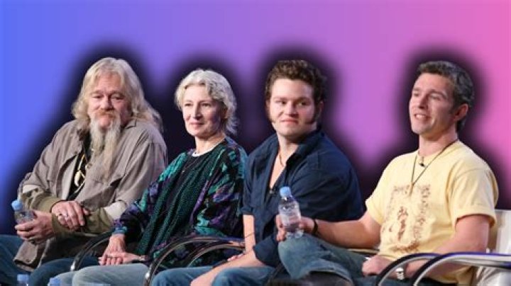 Did Alaskan Bush People's Rain Brown have a baby? Her family and age