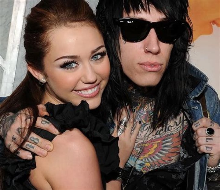 Discover The Unstoppable Rise Of Miley Cyrus Brothers Band