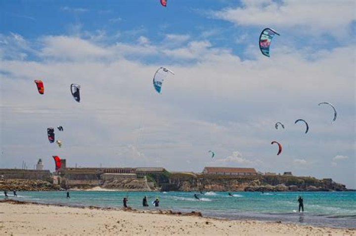 Discover The World Of Kitesurfing With Camilla Araujo