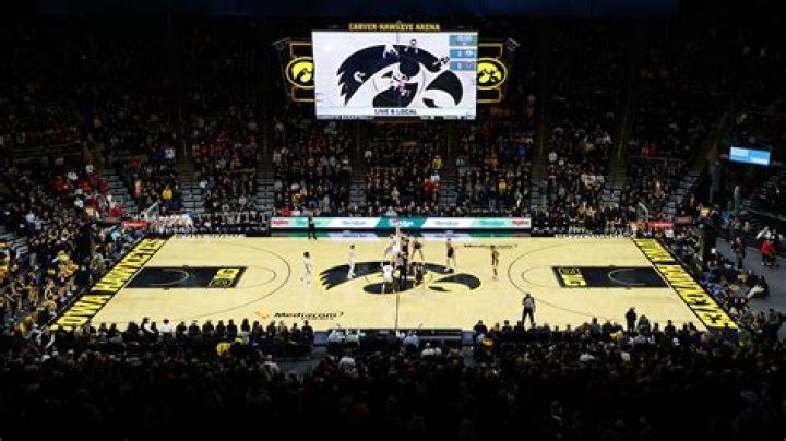 Iowa Basketball Hawkeyes women&rsquo;s hoops enjoying social media boom