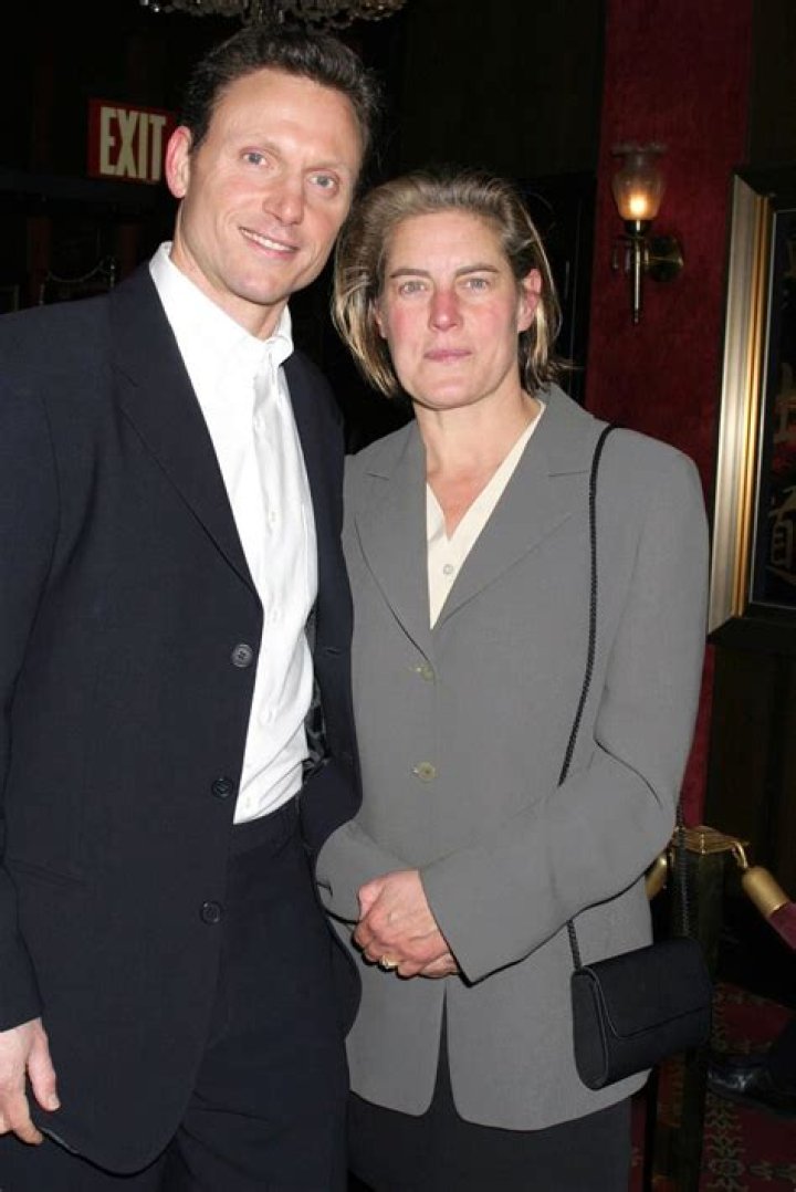 Jane Musky And Tony Goldwyn Unveiled