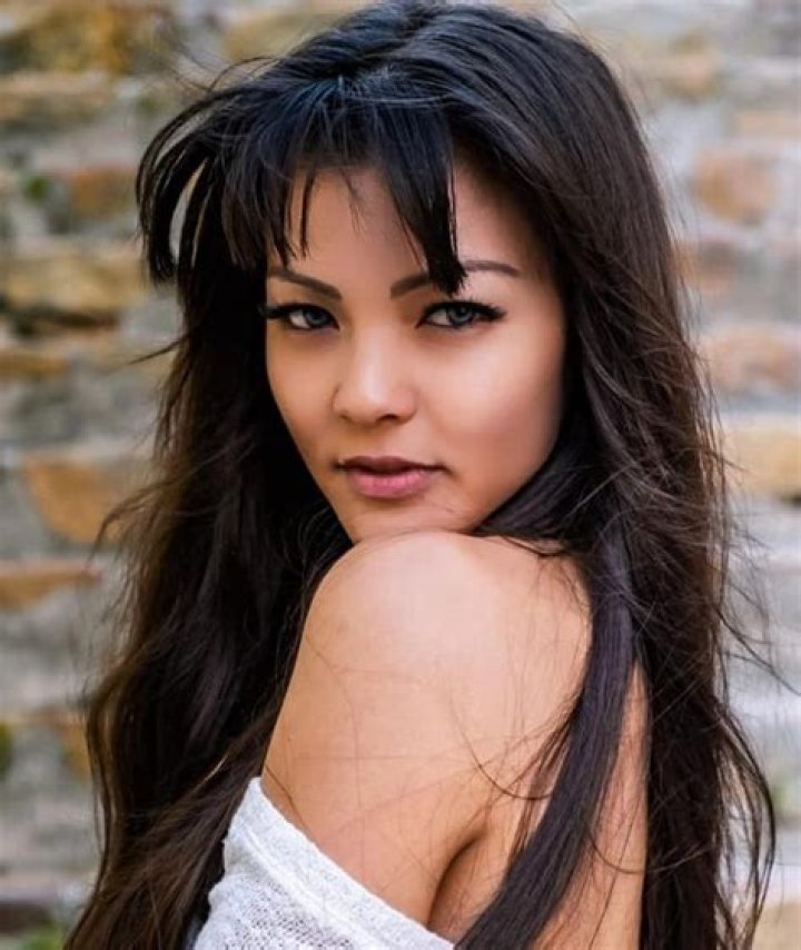 Jenny Umbhau Bio (Wiki) - BlogInfo