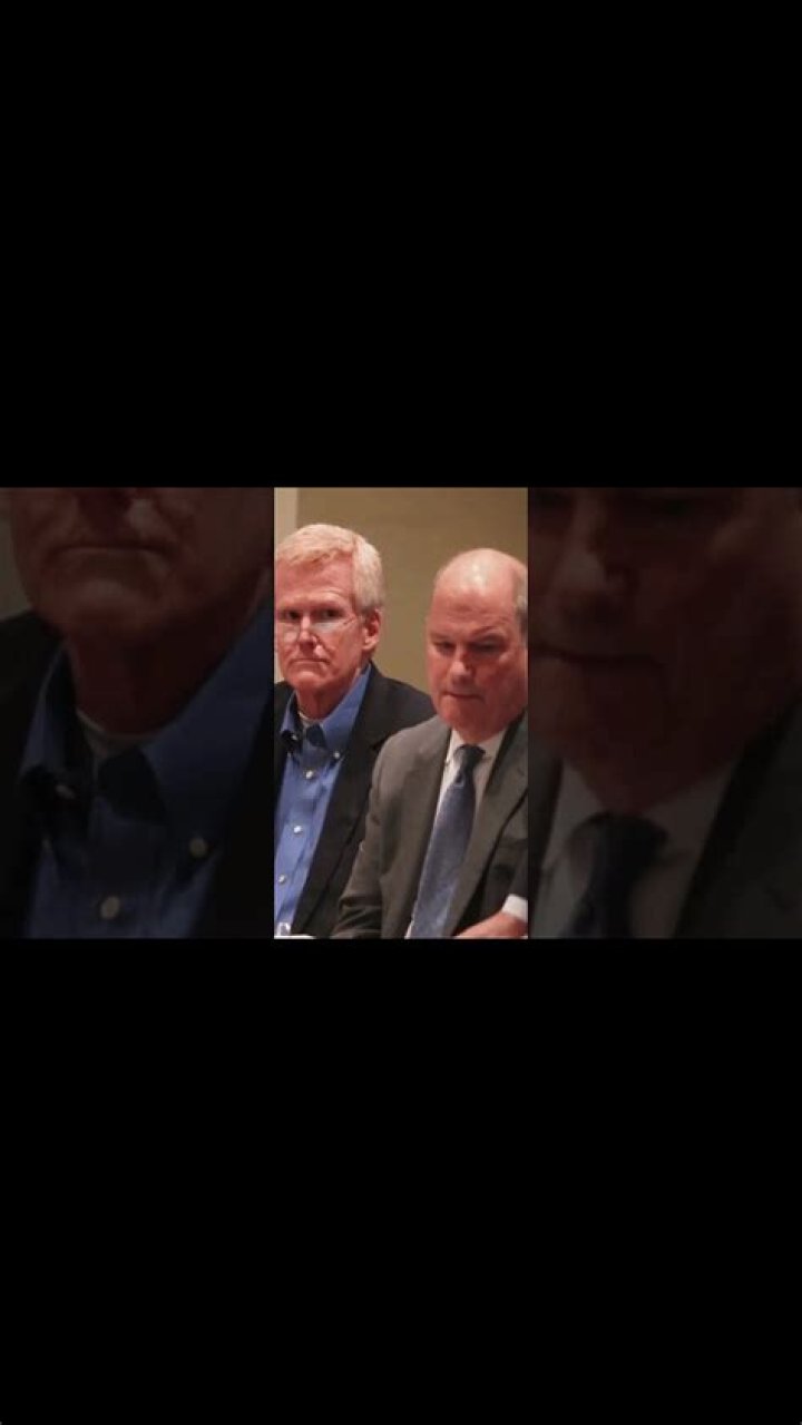 Leaked Phone Call Between Alex Murdaugh And His Attorney (Listen Full