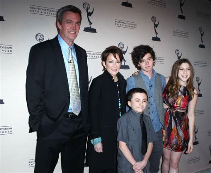 Neil Flynn Biography, Wife, Kids, Age, Height, Net Worth