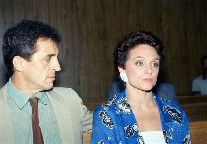 Rahasia Gaya Hidup Dan Usia Christina Cacciotti Dan Valerie Harper Terungkap!