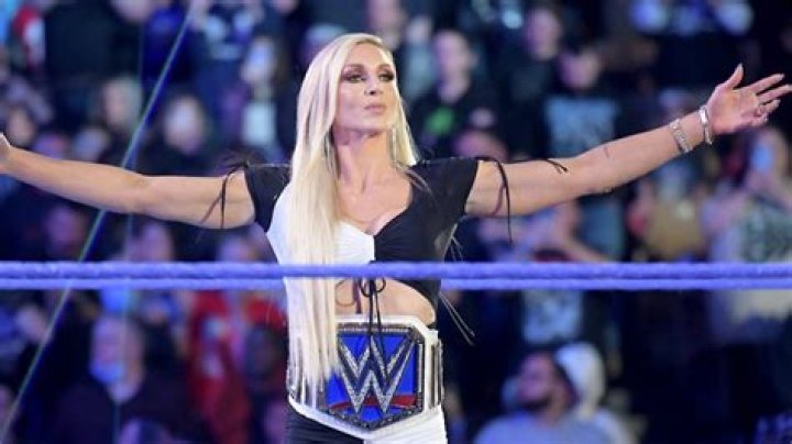 Real Reason Why Charlotte Beat Ronda Rousey for the SmackDown Women&rsquo;s
