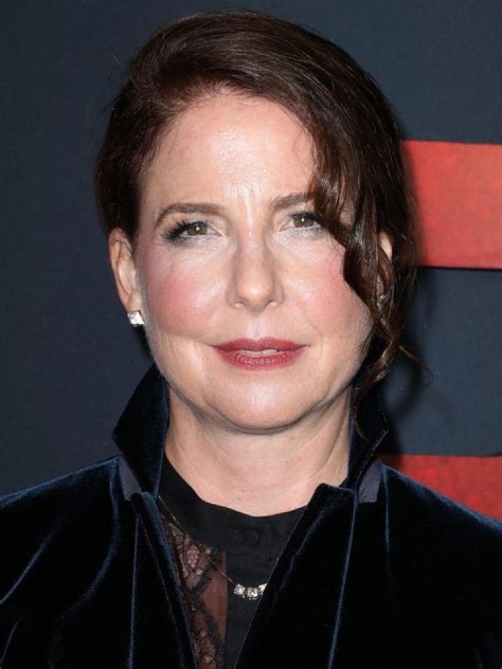 Uncover The Hidden Story Of Robin Weigert's Spouse