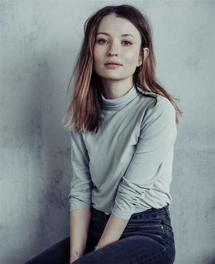 Unveiling Emily Browning's Journey As A Child Star: A World Of Discovery