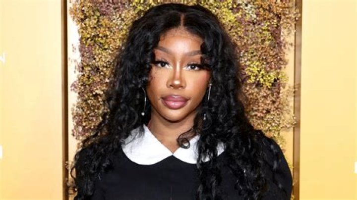 Unveiling The Essence Of SZA's Artistry Through 