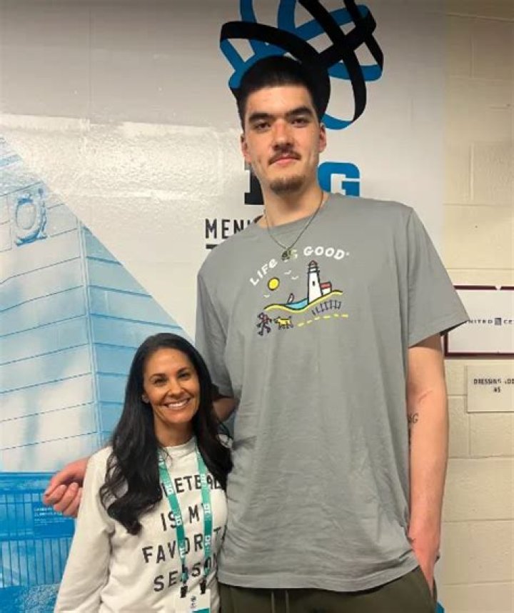 Zach Edey's Parents' Height And Its Impact
